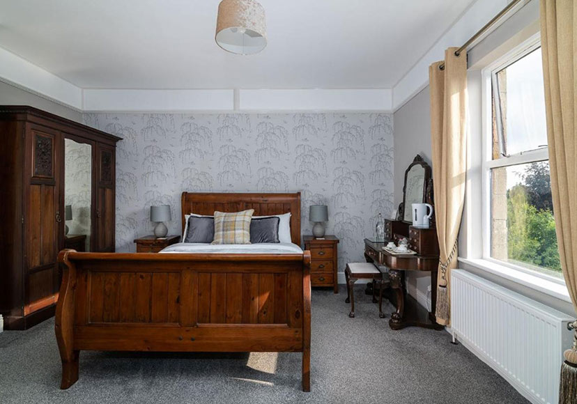 Double bed at Riverdale House B&B.